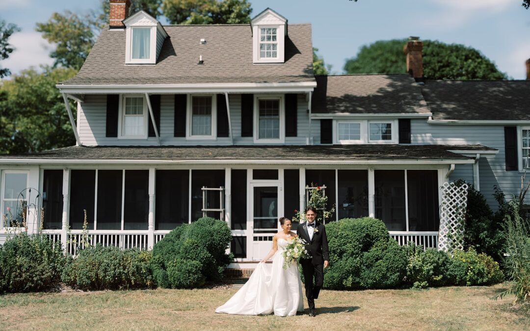 Beth & Brandon’s Summer Waterfront Tented Wedding at Black Walnut Point Inn