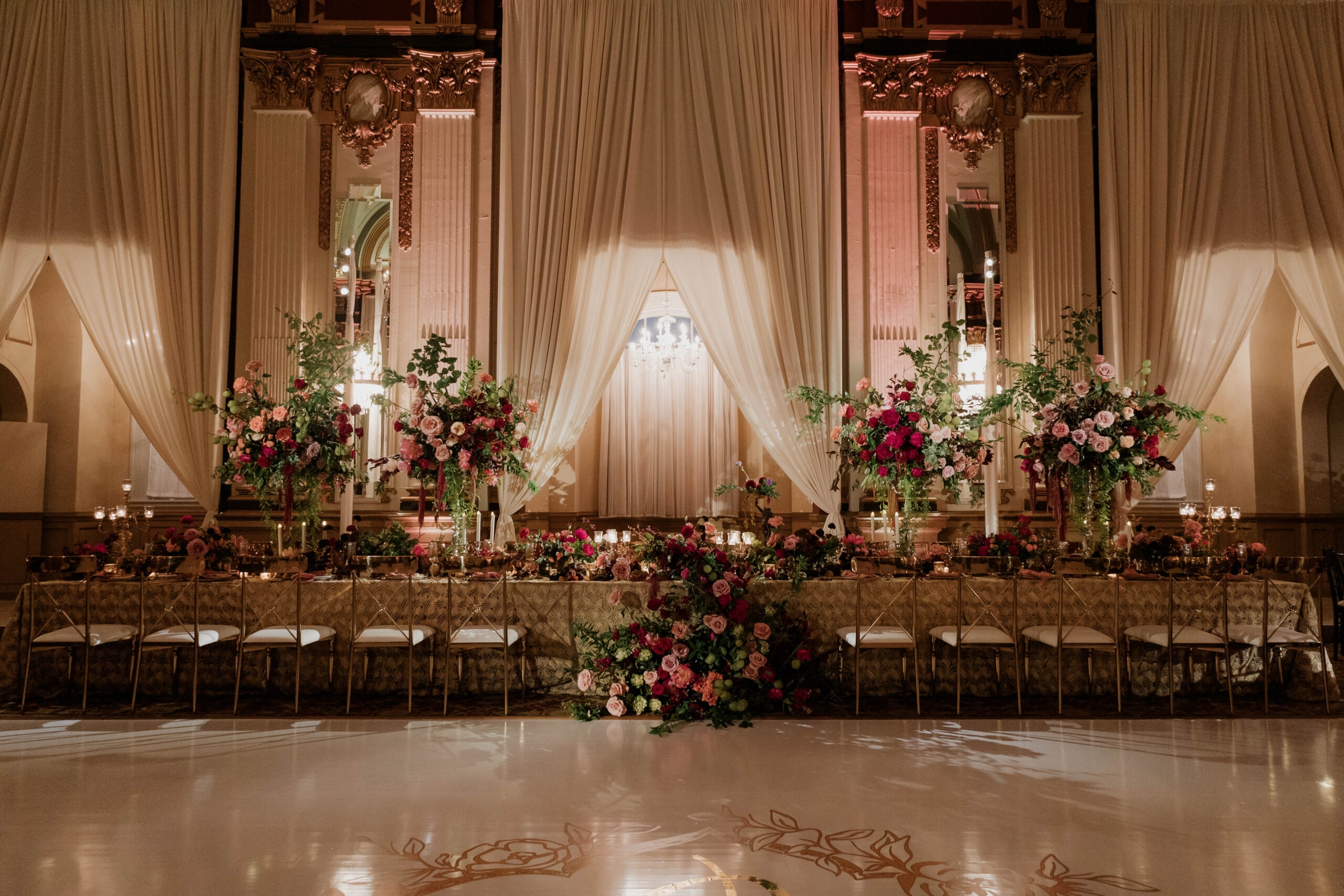 fall wedding trends 2025 - warm mood lighting - the belvedere